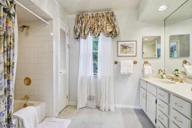 66 Springbrook Rd, Springfield Twp., NJ 07081