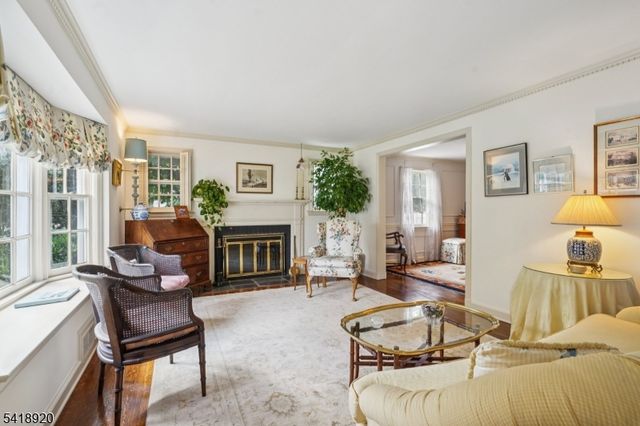 66 Springbrook Rd, Springfield Twp., NJ 07081