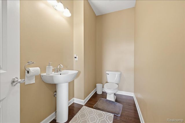 4930 E Stonegate Circle, Orion Charter Township, MI 48359