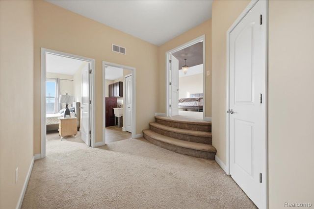 4930 E Stonegate Circle, Orion Charter Township, MI 48359