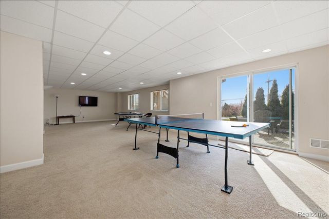4930 E Stonegate Circle, Orion Charter Township, MI 48359