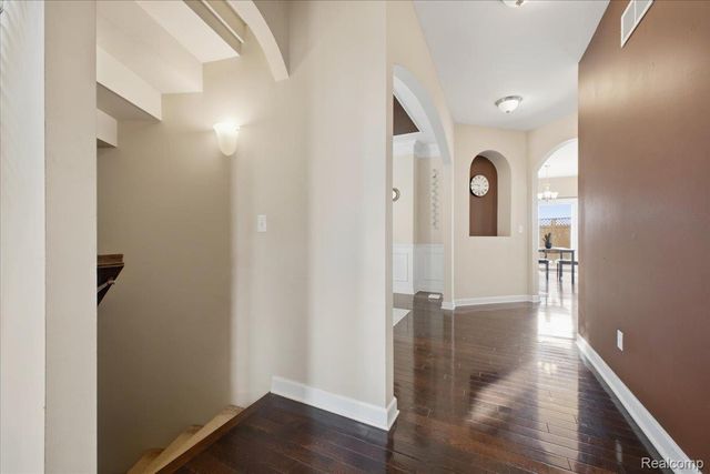 4930 E Stonegate Circle, Orion Charter Township, MI 48359