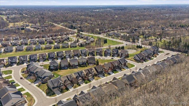 4930 E Stonegate Circle, Orion Charter Township, MI 48359