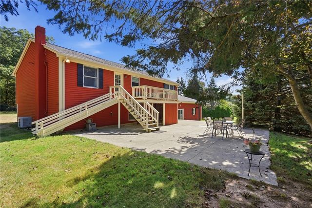 21 Wysteria Lane, Cumberland, RI 02864