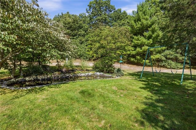 21 Wysteria Lane, Cumberland, RI 02864