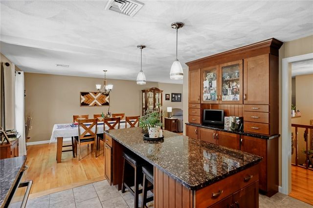 21 Wysteria Lane, Cumberland, RI 02864