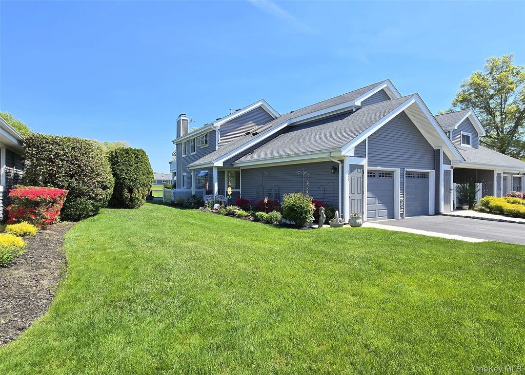 377 Quarry Pond Court, Moriches, NY 11955