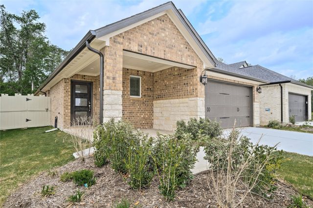 17502 Rosette Grass Drive, Conroe, TX 77385