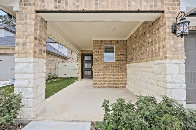 17502 Rosette Grass Drive, Conroe, TX 77385