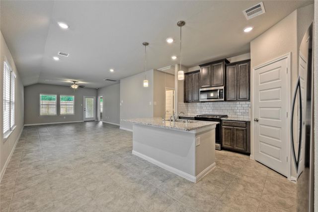 17502 Rosette Grass Drive, Conroe, TX 77385