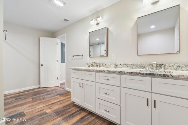 1070 Midway Road SE, Bolivia, NC 28422