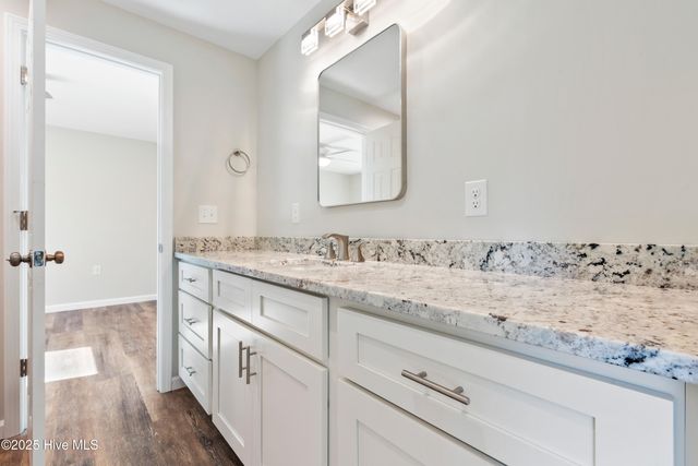 1070 Midway Road SE, Bolivia, NC 28422