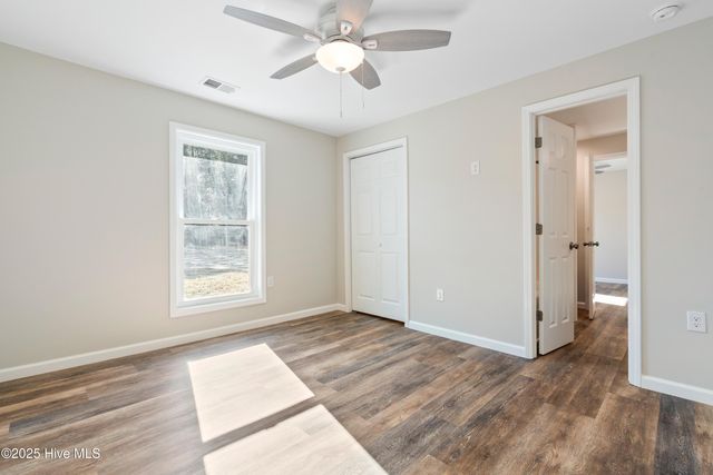 1070 Midway Road SE, Bolivia, NC 28422