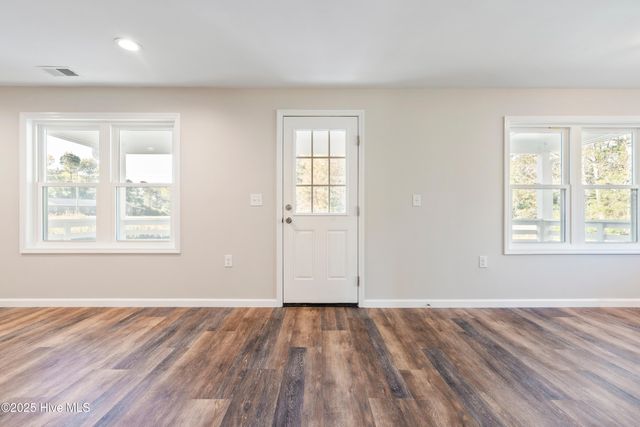 1070 Midway Road SE, Bolivia, NC 28422