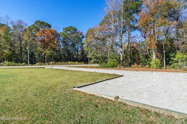 1070 Midway Road SE, Bolivia, NC 28422