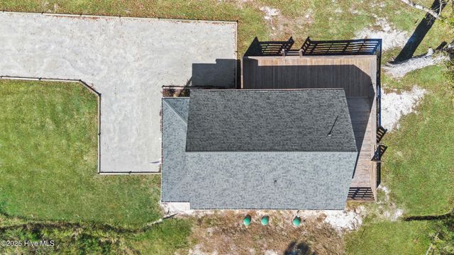 1070 Midway Road SE, Bolivia, NC 28422