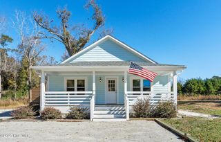 1070 Midway Road SE, Bolivia, NC 28422