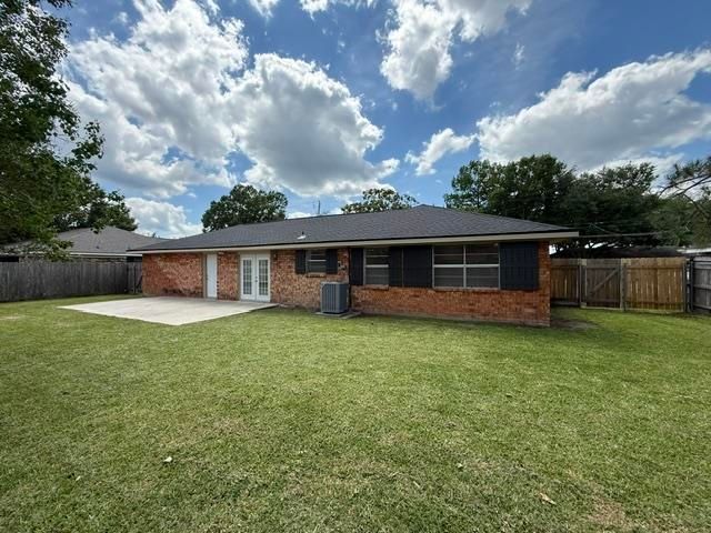 411 Lee Dr, Thibodaux, LA 70301