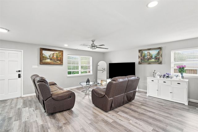 222 Rockaway Drive, Duncanville, TX 75116