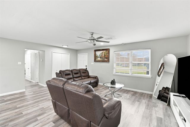 222 Rockaway Drive, Duncanville, TX 75116
