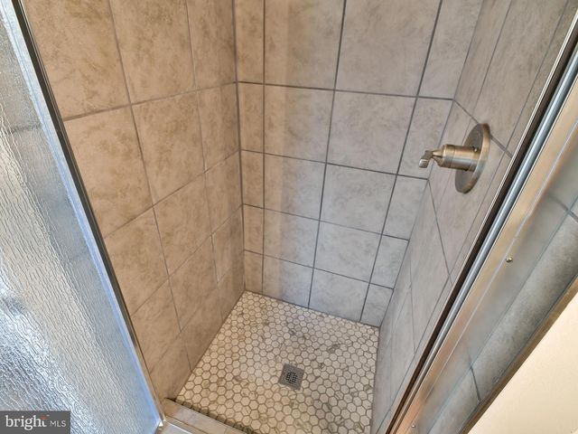 2114 CLIFTWOOD AVE, Baltimore, MD 21213