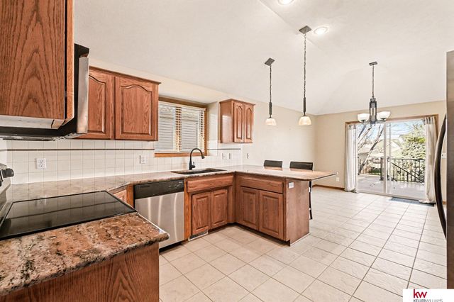 16632 Olive Street, Omaha, NE 68136