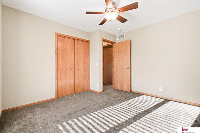 16632 Olive Street, Omaha, NE 68136