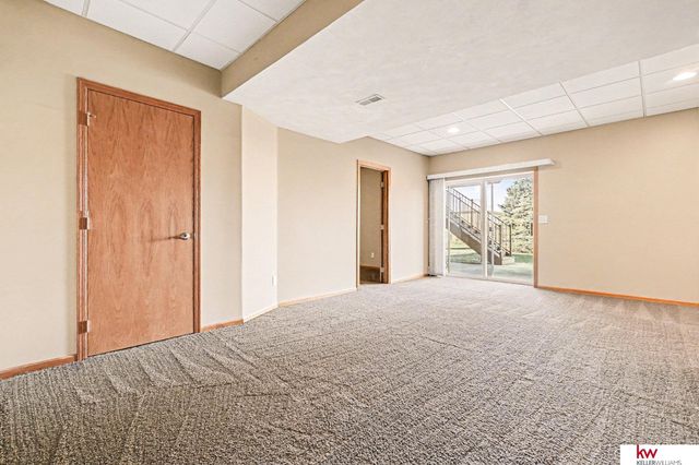 16632 Olive Street, Omaha, NE 68136