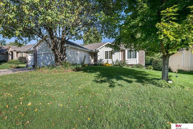 16632 Olive Street, Omaha, NE 68136