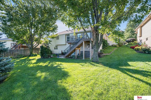 16632 Olive Street, Omaha, NE 68136