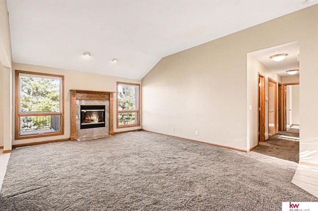 16632 Olive Street, Omaha, NE 68136