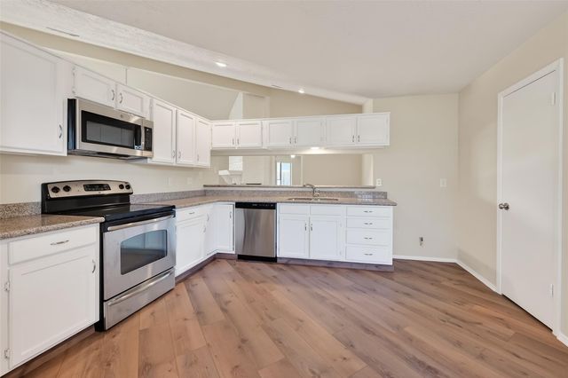 11322 Yorklyn Drive, Houston, TX 77066