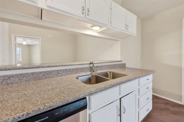 11322 Yorklyn Drive, Houston, TX 77066