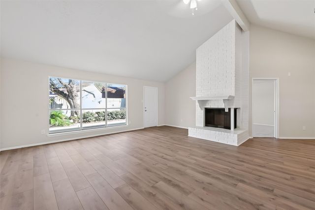 11322 Yorklyn Drive, Houston, TX 77066