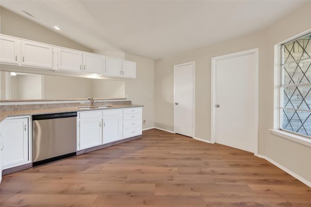 11322 Yorklyn Drive, Houston, TX 77066