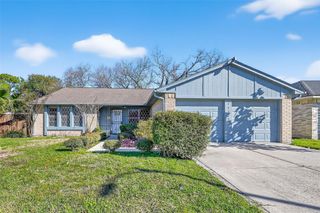 11322 Yorklyn Drive, Houston, TX 77066