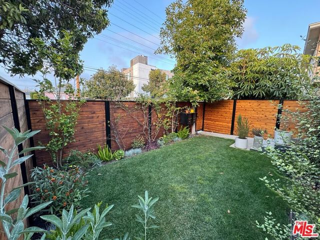 4251 S Centinela Avenue, Los Angeles, CA 90066