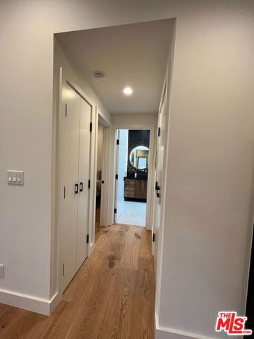 4251 S Centinela Avenue, Los Angeles, CA 90066