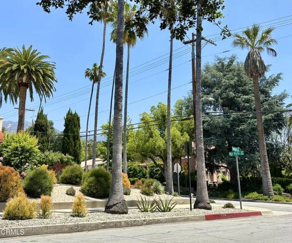 1107 E Howard Street, Pasadena, CA 91104