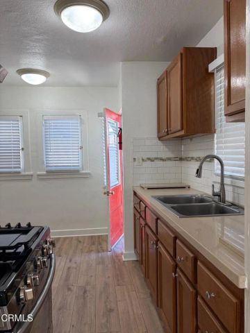 1107 E Howard Street, Pasadena, CA 91104