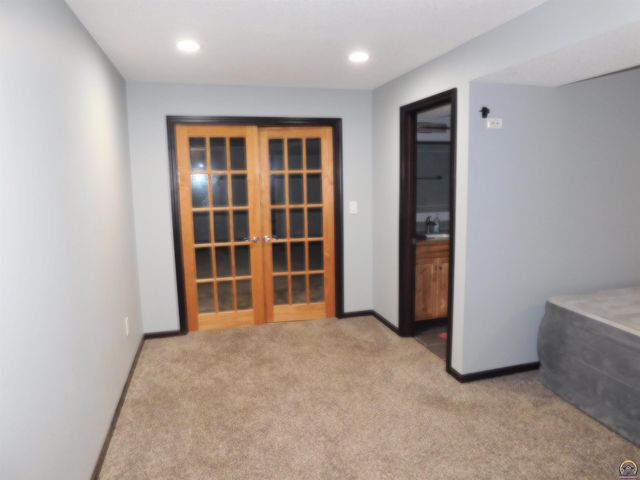 104 Dakota Ave, Holton, KS 66436