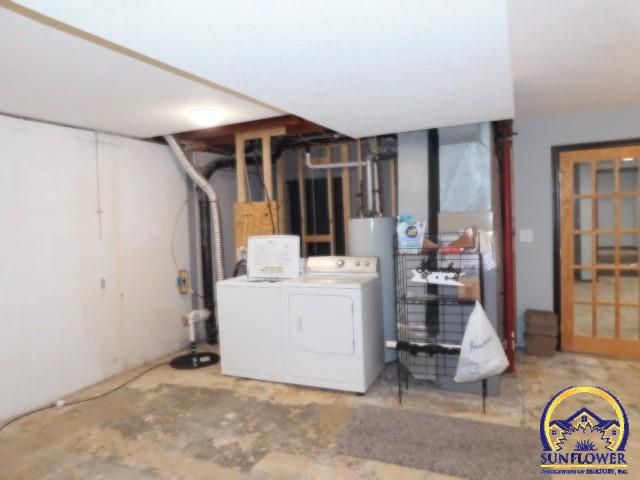 104 Dakota Ave, Holton, KS 66436