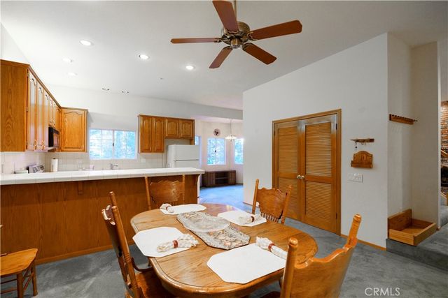 27381 Cottonwood Lane, Lake Arrowhead, CA 92317