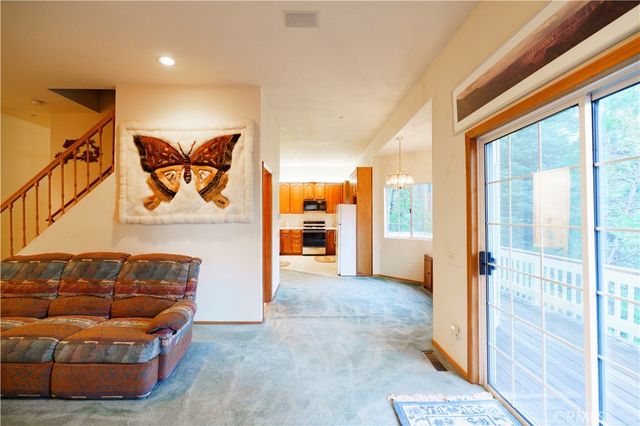 27381 Cottonwood Lane, Lake Arrowhead, CA 92317
