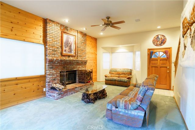 27381 Cottonwood Lane, Lake Arrowhead, CA 92317