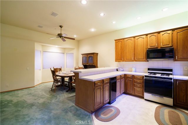 27381 Cottonwood Lane, Lake Arrowhead, CA 92317
