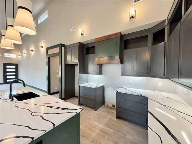 516 E Pearl Street, Rogers, AR 72756