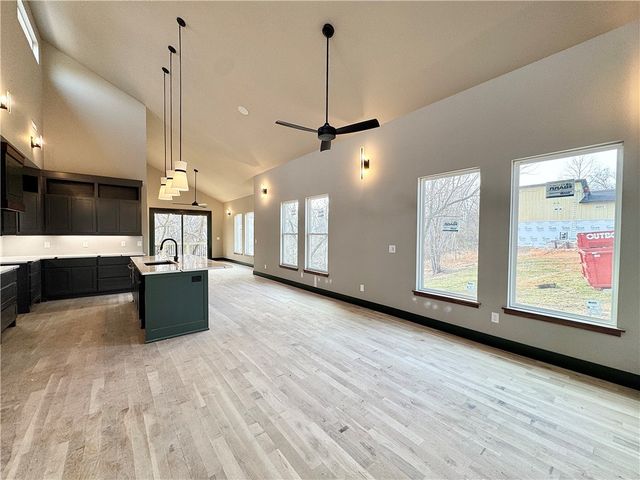 516 E Pearl Street, Rogers, AR 72756