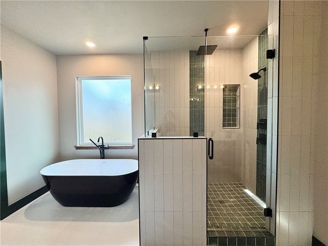 516 E Pearl Street, Rogers, AR 72756