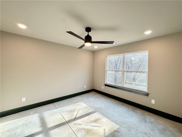 516 E Pearl Street, Rogers, AR 72756